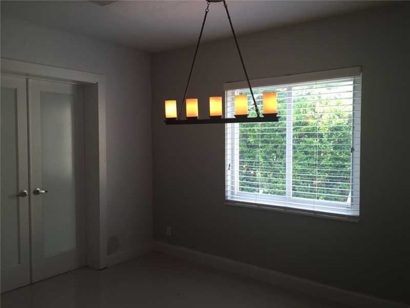 4218 Braganza Ave - Photo 2 of 4