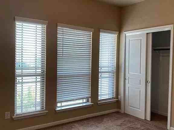 803 Dunford Dr - Photo 3 of 8
