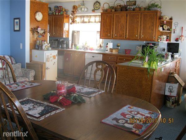 9351 Catalpa Ave - Photo 2 of 7