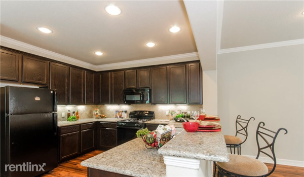 Woodland Hills - Photo 2 of 9