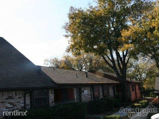 W Pioneer Pkwy - Photo 2 of 9