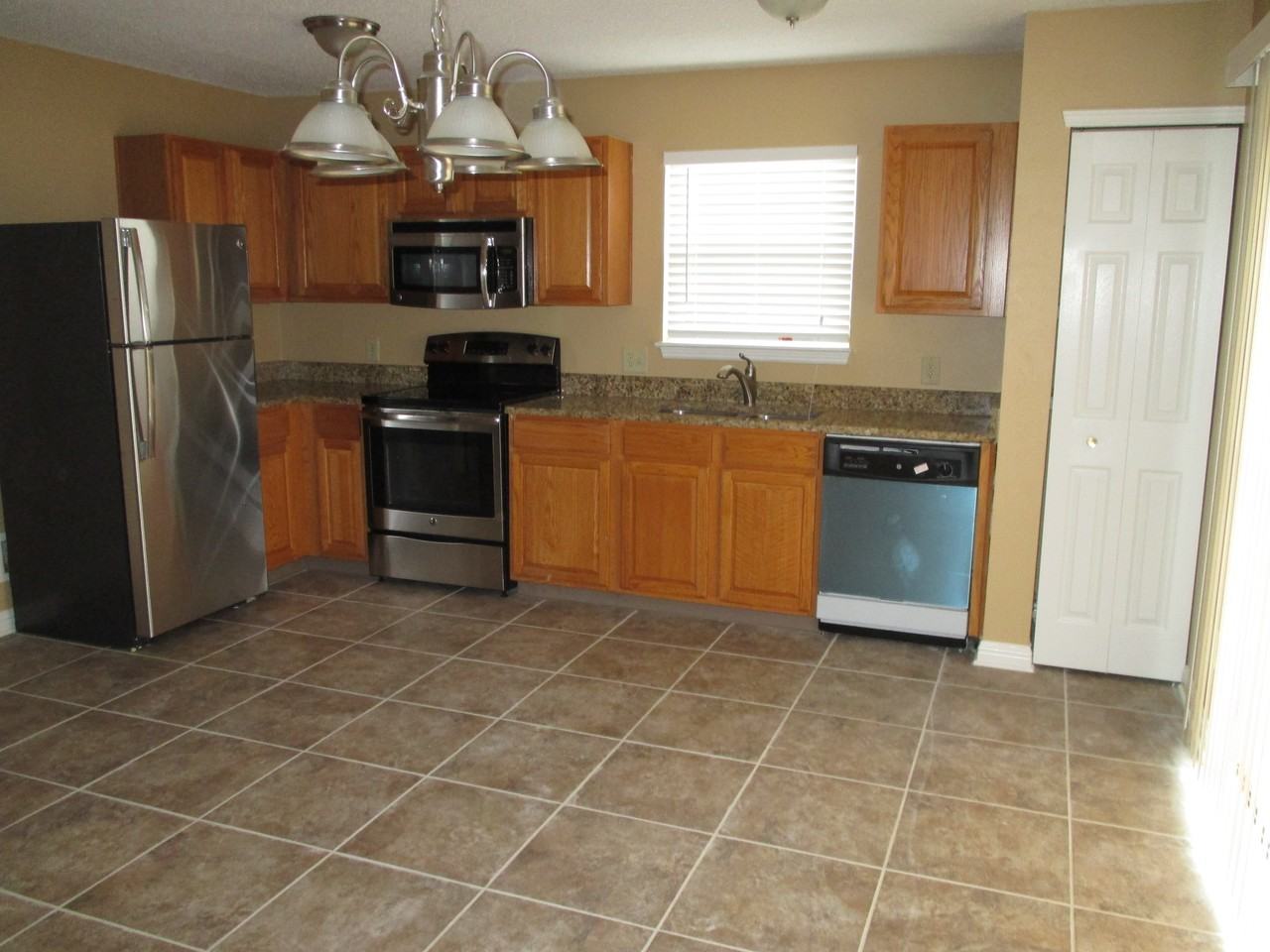 13137 N Etna Green Dr - Photo 2 of 9