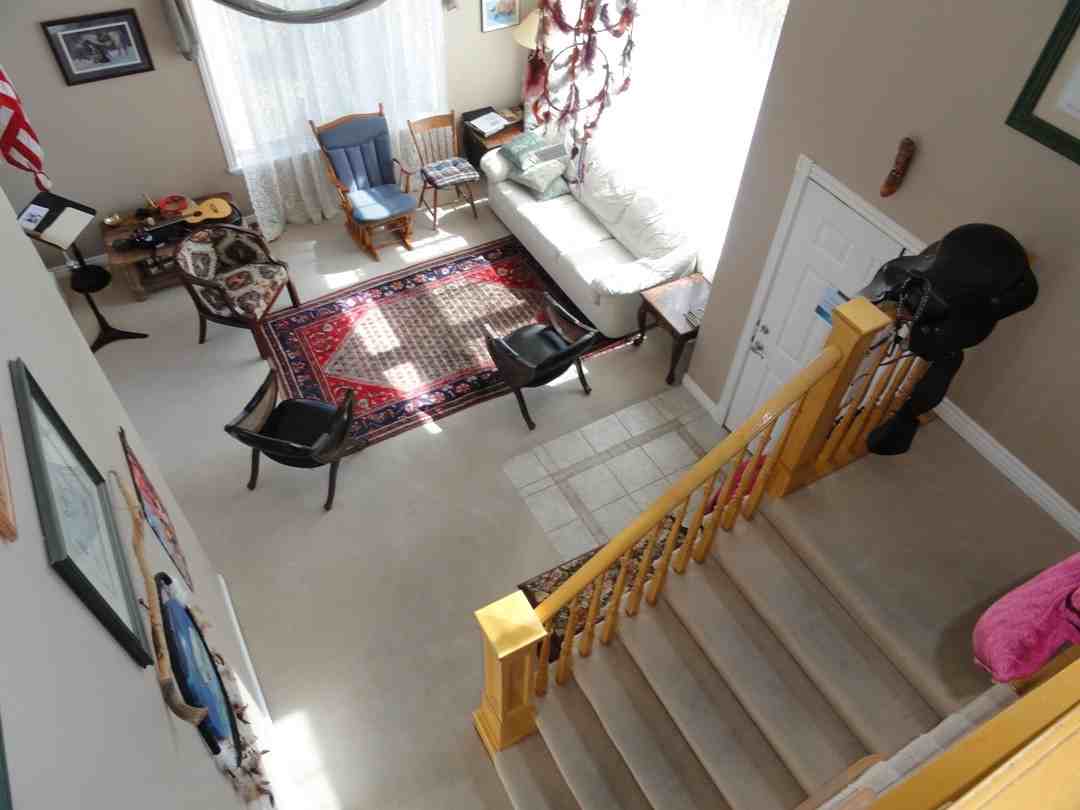 575 S 225 E - Photo 2 of 34