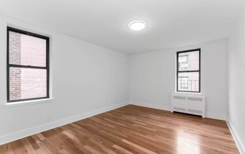 3751 86th St - Photo 3 of 5