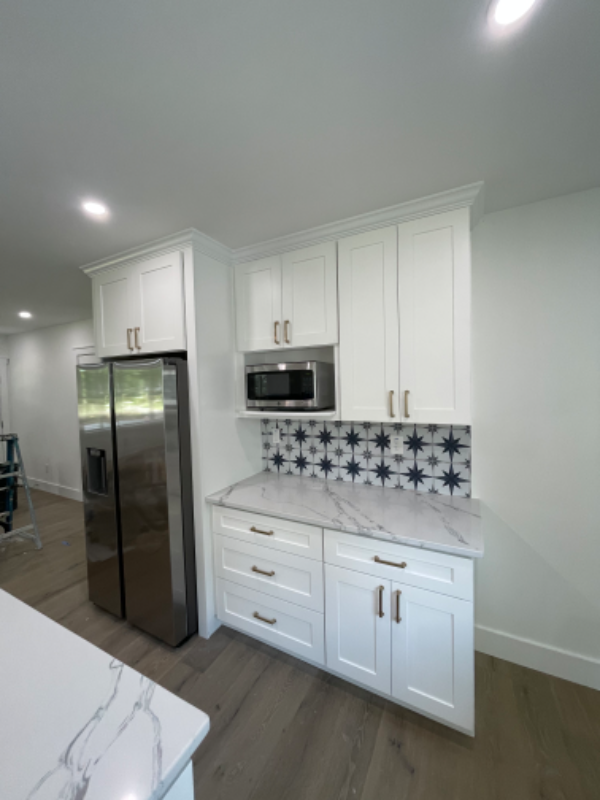 423 W Main St - Photo 7 of 19