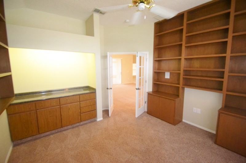 1859 Kinsmere Dr - Photo 3 of 12