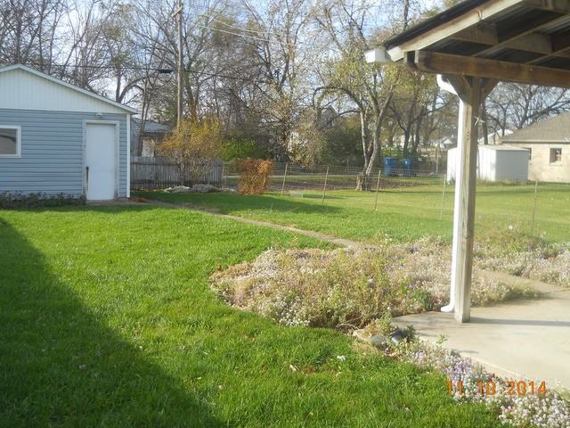 449 S Euclid Ave - Photo 3 of 10