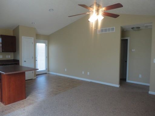 3008 Hornbeam Dr - Photo 3 of 12