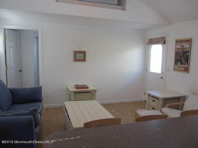 116 6th Ave - Photo 3 of 10