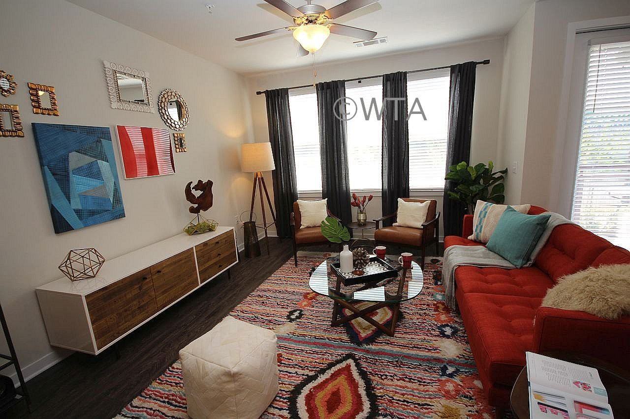 S Congress Ave - Photo 3 of 8