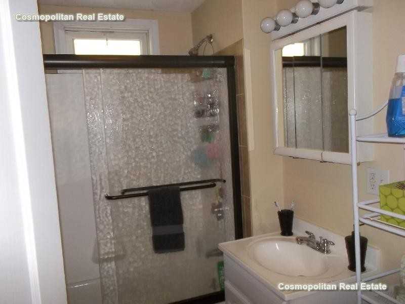 58 Linwood St 1 - Photo 3 of 10