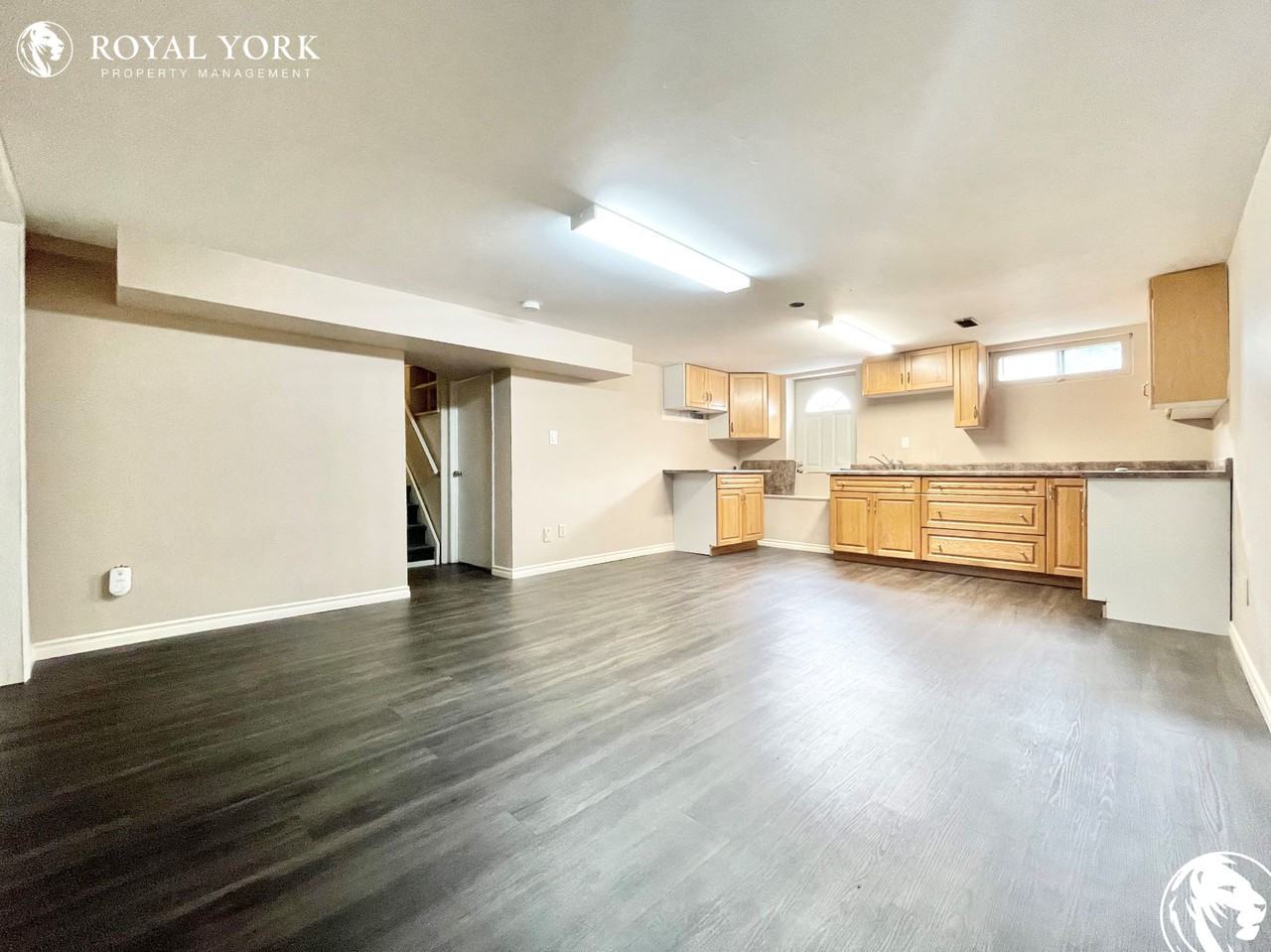 257 Thorncrest Dr - Photo 3 of 43