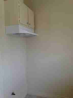 1447 W 54th St #D - Photo 2 of 16