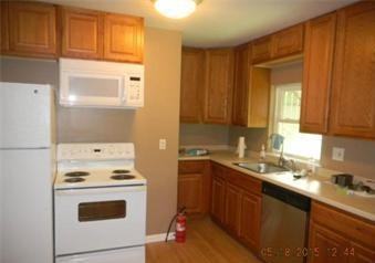 336 N Main St - Photo 2 of 8