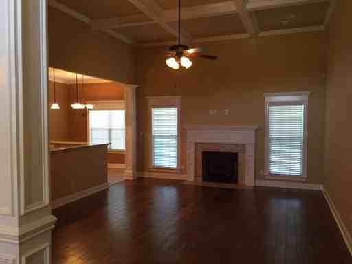 312 Montview Way - Photo 2 of 10