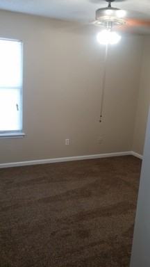 1433 Kingfisher Ln N - Photo 3 of 13