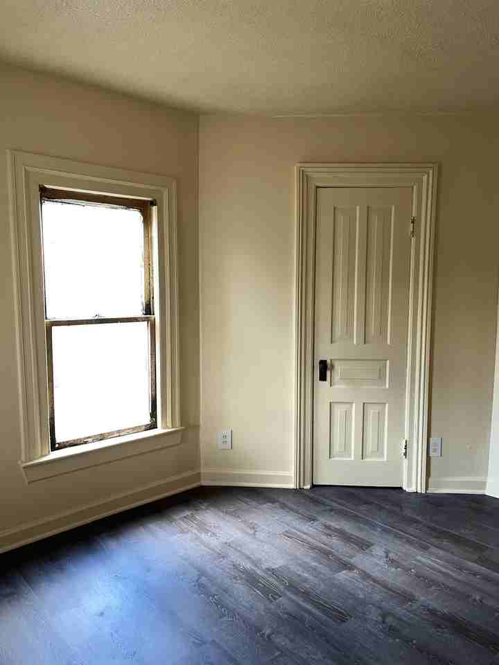 408 West Ionia StreetApt 5 #5 - Photo 2 of 7