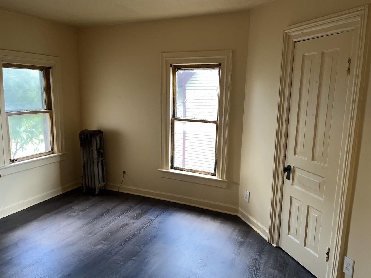 408 West Ionia StreetApt 5 #5 - Photo 4 of 7
