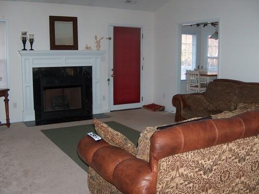 121 Secretariat Dr - Photo 3 of 12