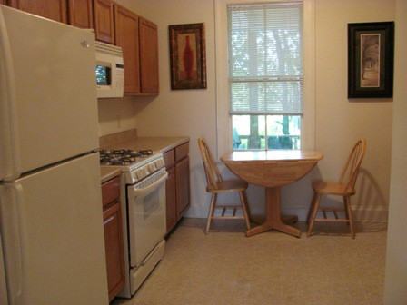 110 Highland Pl #2 - Photo 6 of 17