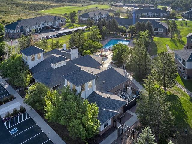 1735 Presidential Heights - Photo 5 of 29