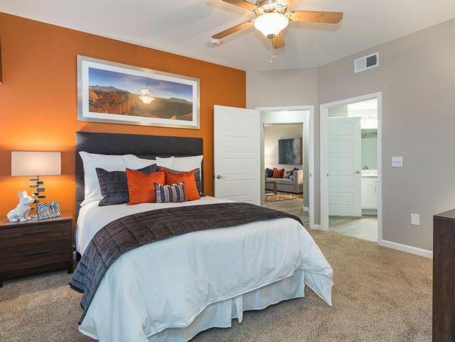 1735 Presidential Hts - Photo 2 of 29