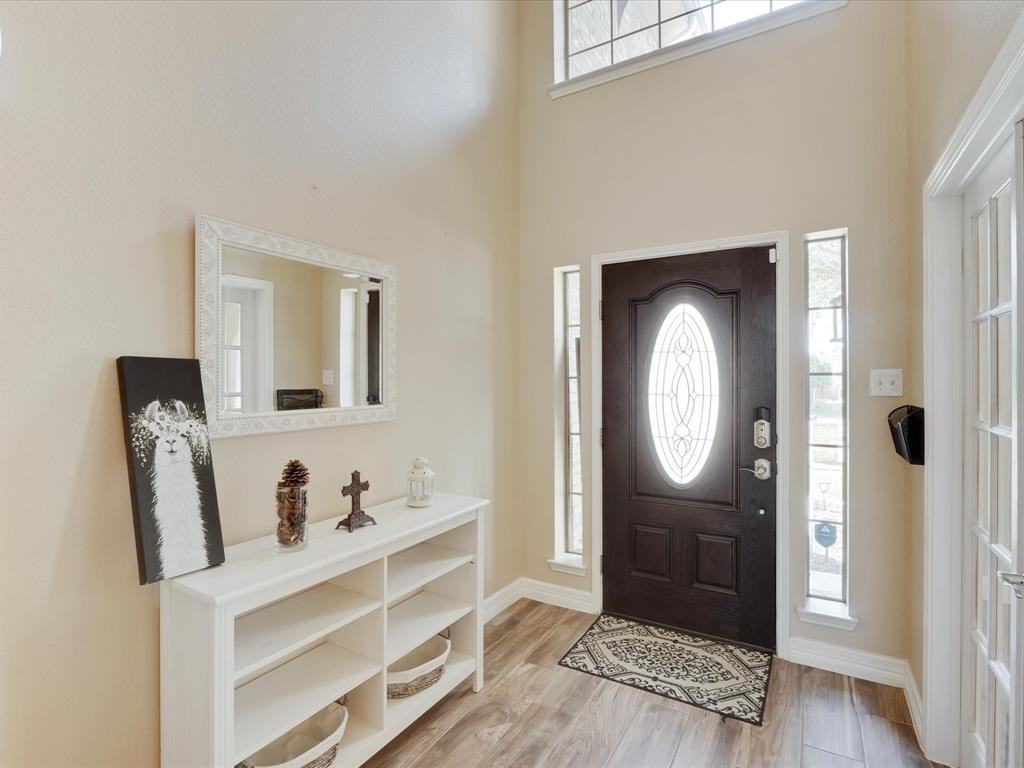 1605 Quail Grove Drive - Photo 4 of 38