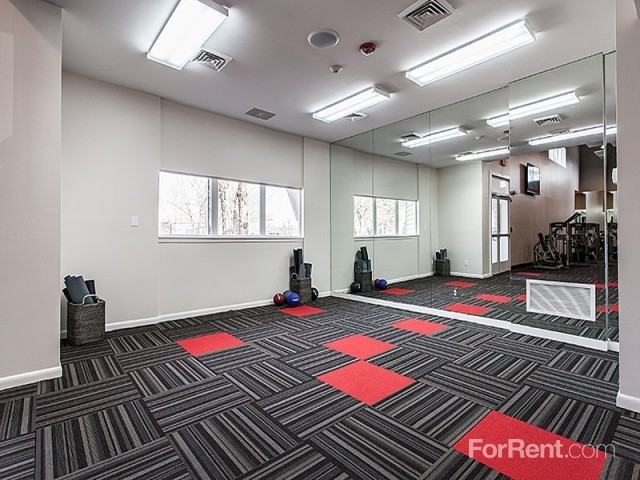 Shenandoah Crossing Apartment Homes - Photo 3 of 27