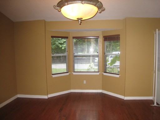 1050 Panther St - Photo 3 of 10