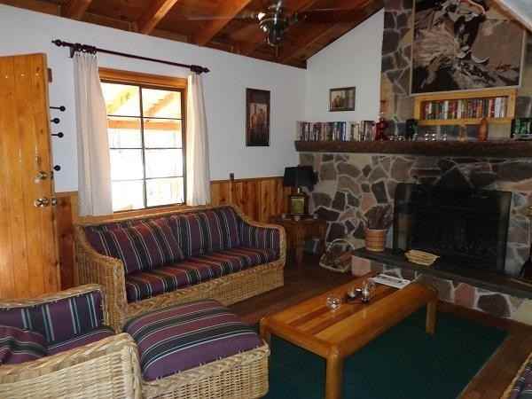3070 Strawberry Hill Rd - Photo 3 of 18