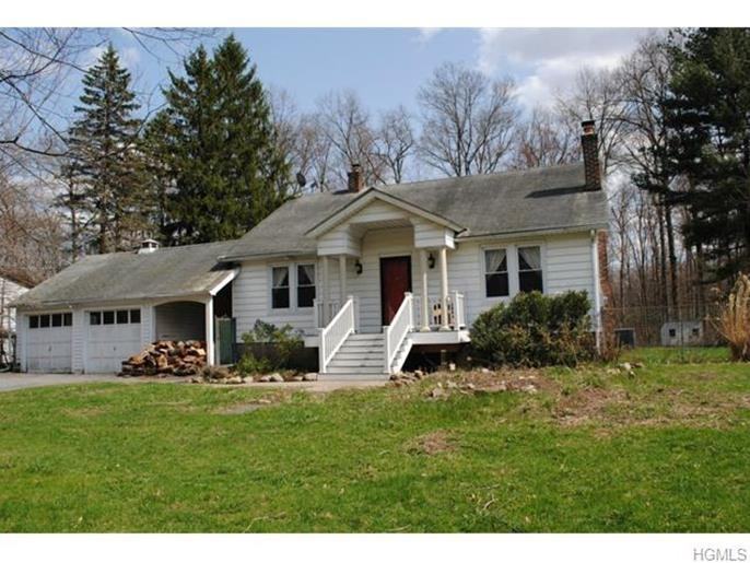 76 Maybrook Rd - Photo 2 of 19