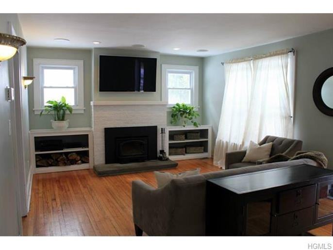 76 Maybrook Rd - Photo 3 of 19