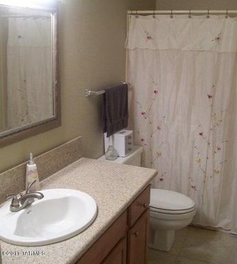 1078 N Caribe Ave - Photo 3 of 9