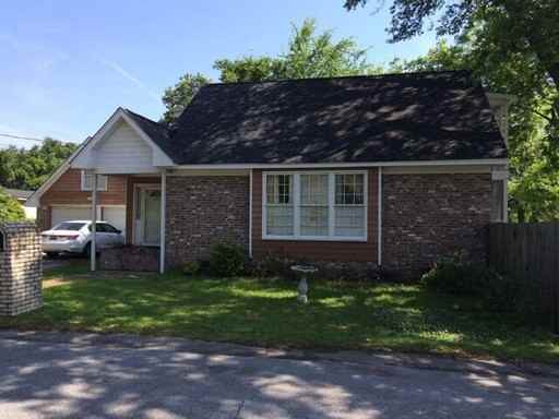 808 5th Ave - Photo 3 of 18