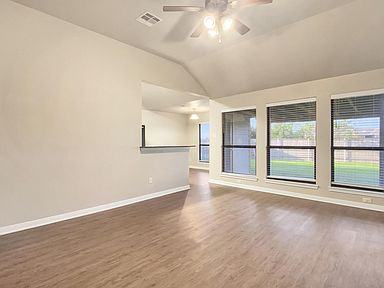 3906 Pawnee Creek Ct #4 - Photo 2 of 11