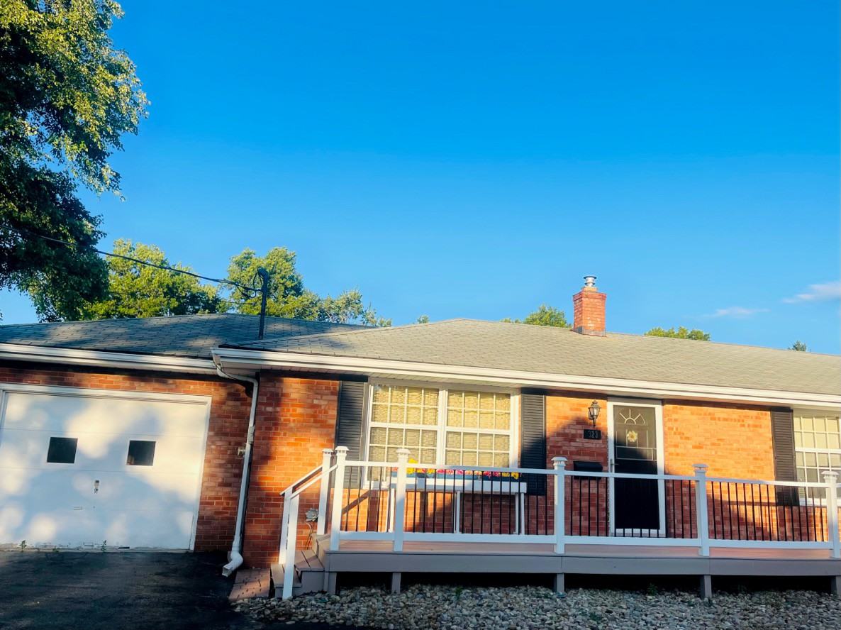 323 Meadowbrook Ave - Photo 2 of 2