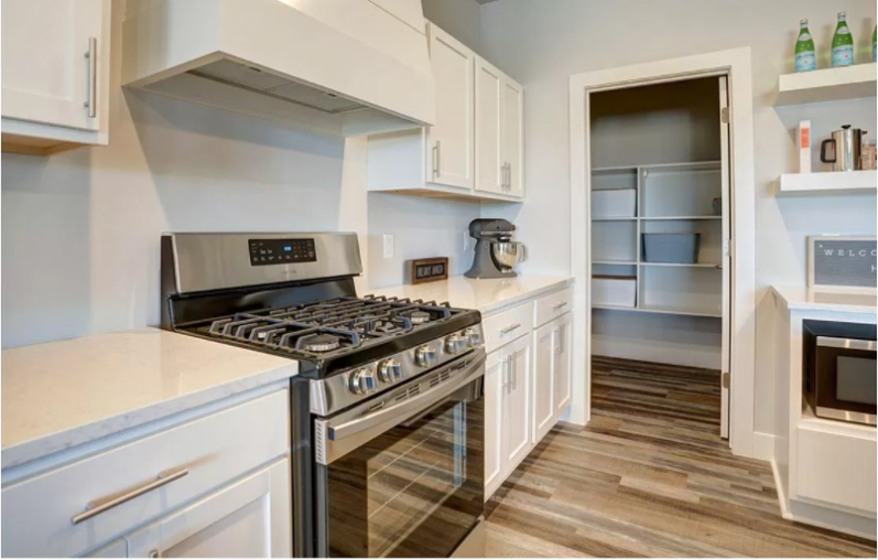 2839 Frisee Dr - Photo 2 of 14