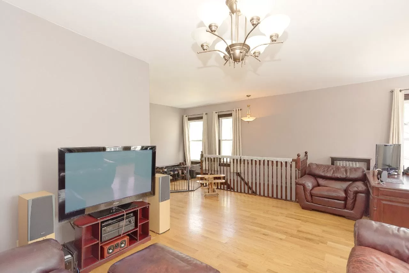 546 Mercer St #2 - Photo 3 of 20