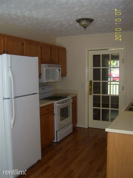 322 Sparrow Dr - Photo 3 of 20