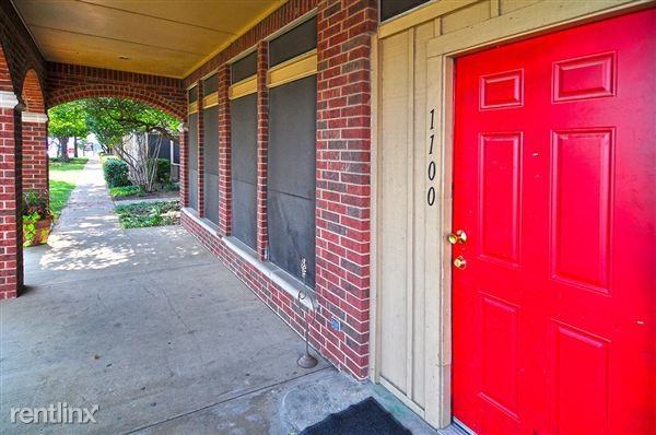 Lyndon B Johnson Fwy - Photo 2 of 17