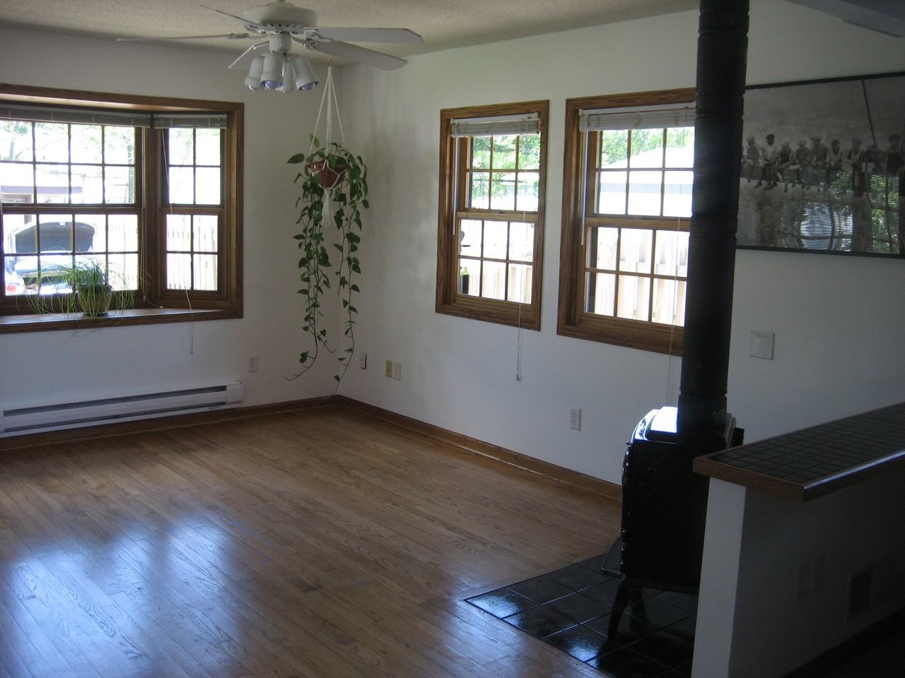 1815 Oregon Ave S - Photo 2 of 10
