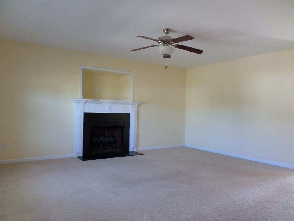 185 Omaha Dr - Photo 2 of 24