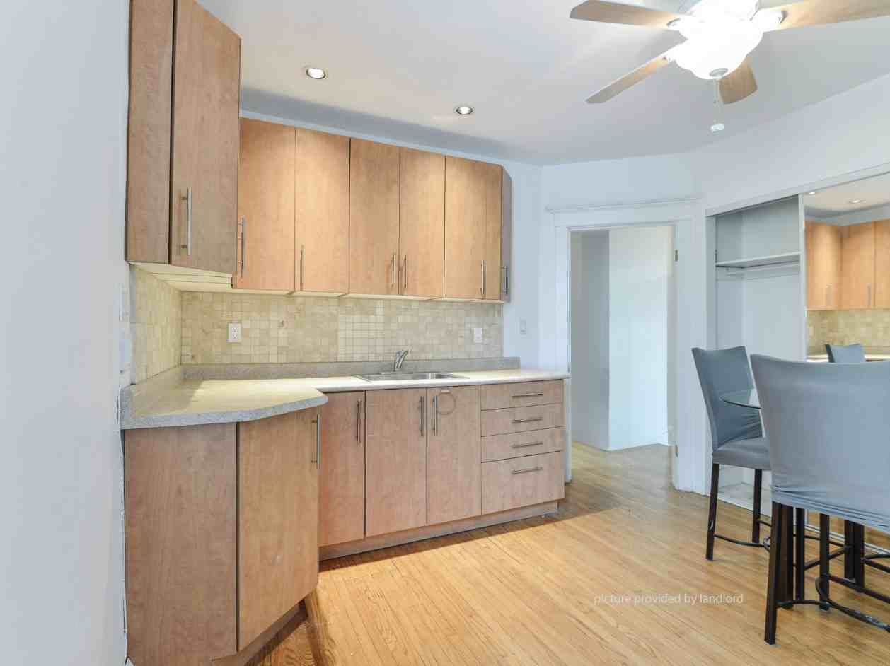 72 Follis Ave - Photo 3 of 13