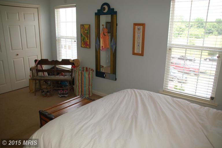 102 Ridgeview Ct - Photo 3 of 14