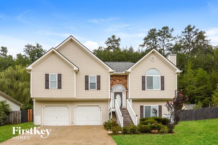 1064 Whispering Woods Dr - Photo 2 of 15