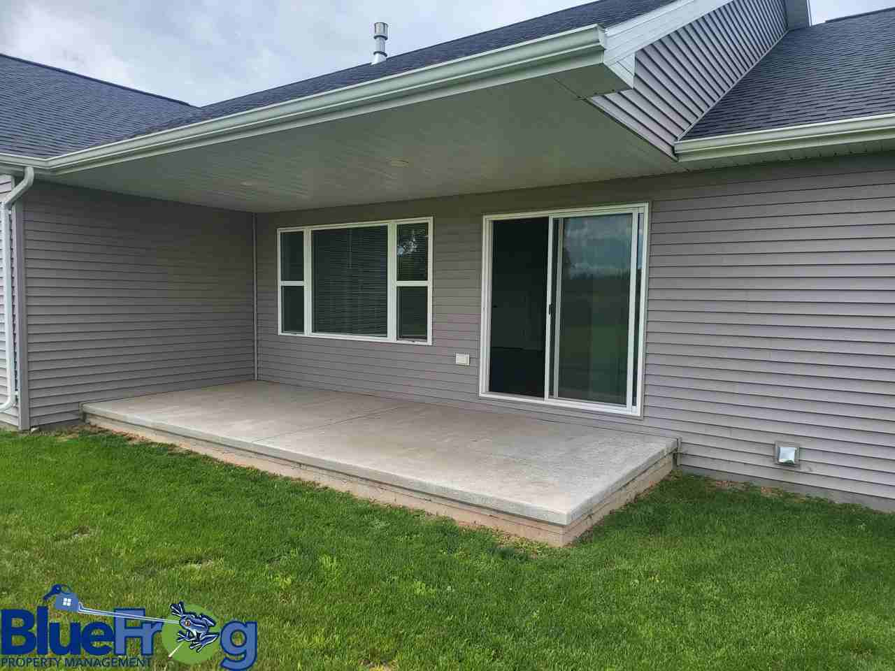 453/455 Longwood Lane - 453 #453 - Photo 3 of 19