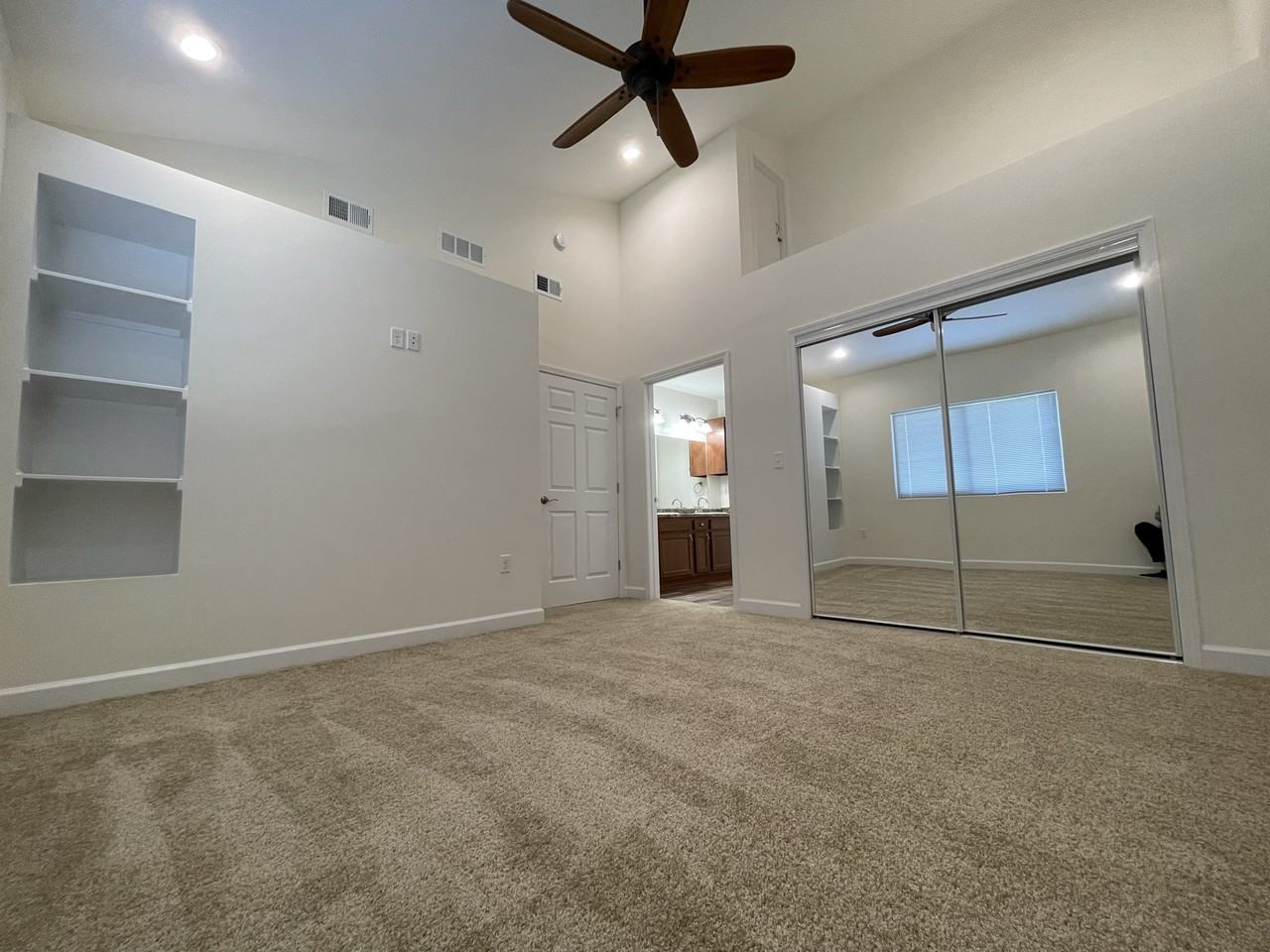 625 Pawnee St - Photo 4 of 11
