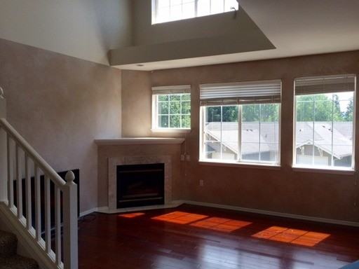 18646 NE 57th Way - Photo 2 of 14