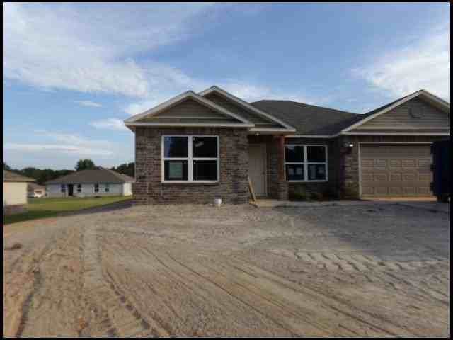 18 Erwin Dr - Photo 3 of 10