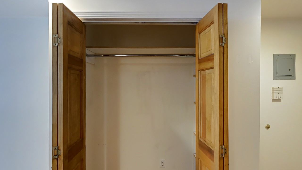 120 Orchard Street - Photo 7 of 10
